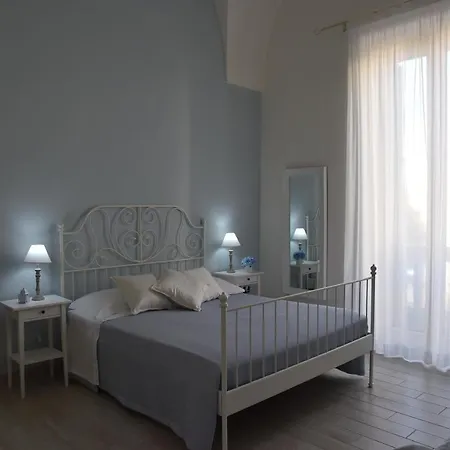 Luce Del Barocco Couette-café 4*