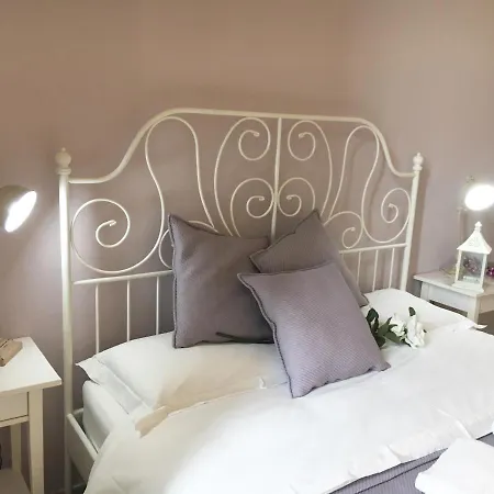 Luce Del Barocco Couette-café 4*