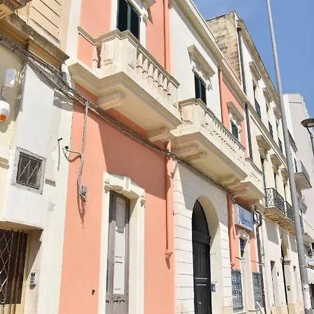 فندق مبيت وإفطار Luce Del Barocco